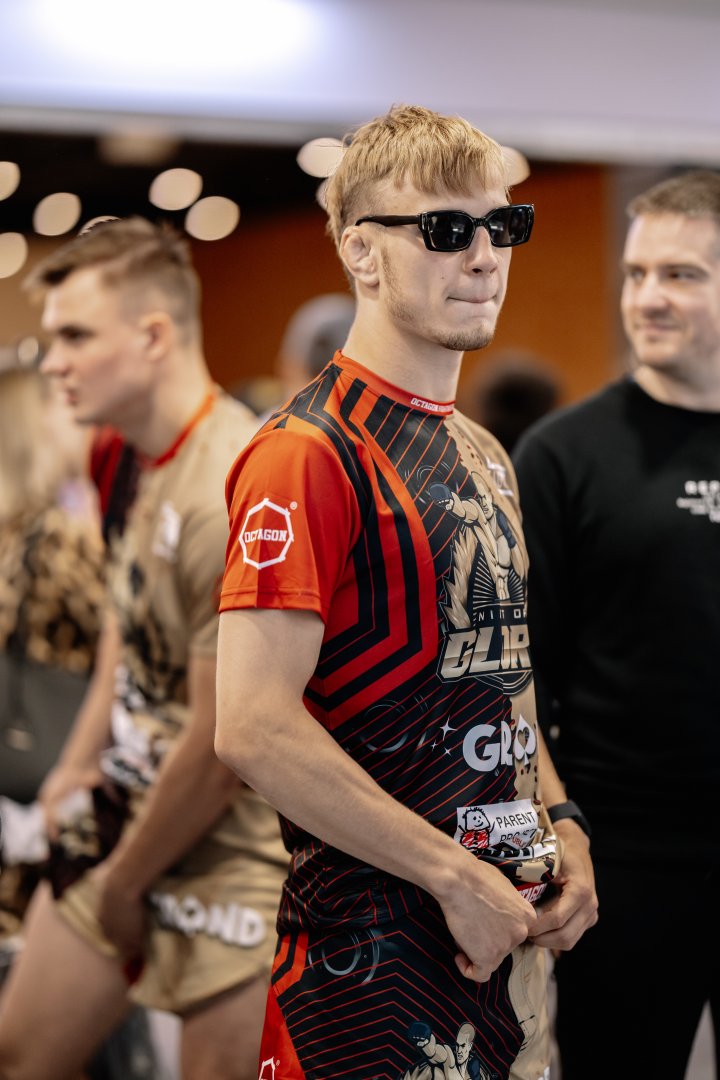 Veřejné vážení bojovníků MMA