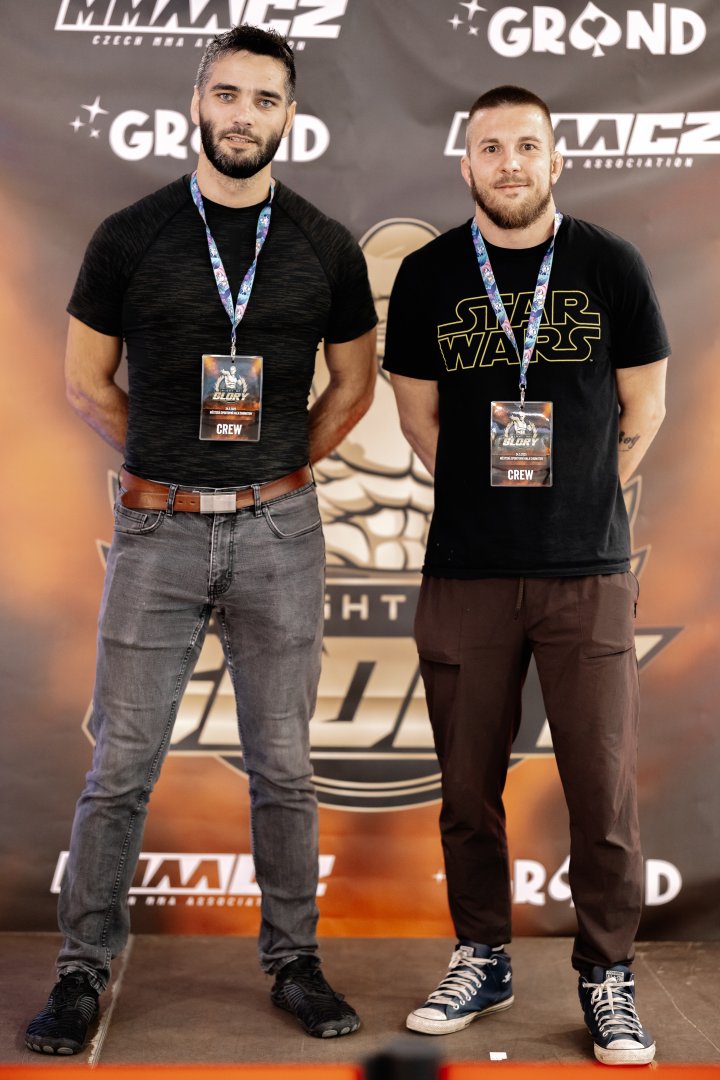 Veřejné vážení bojovníků MMA