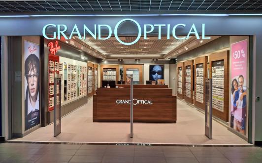 <p>GrandOptical v novém</p><script src=